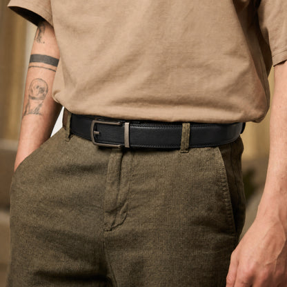 Svart läderbälte utan hål