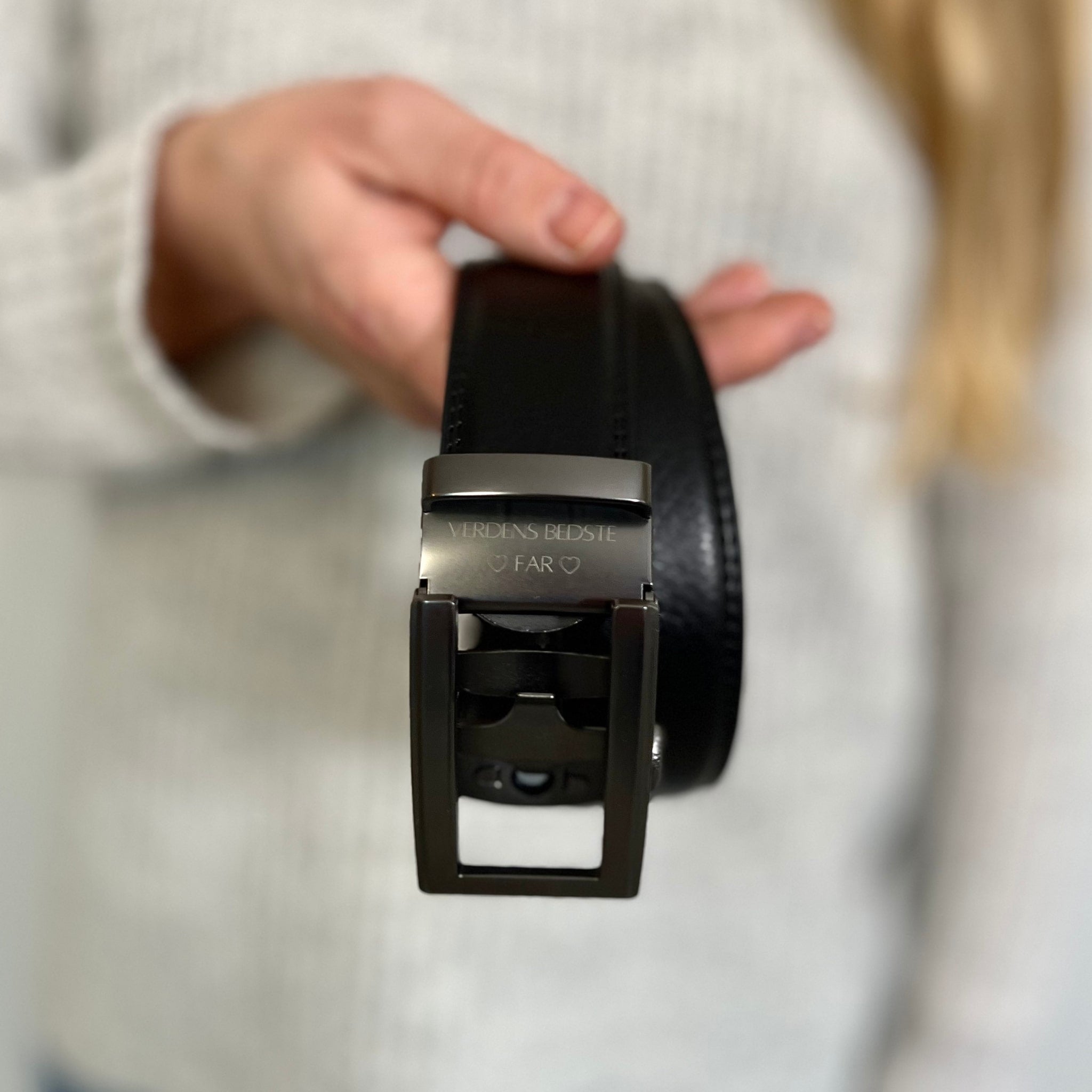 Läderbälte utan hål med personlig gravyr